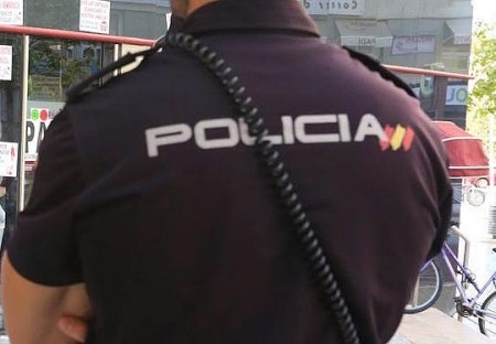 Detienen a un hombre en San Pedro Alcántara por robo con violencia