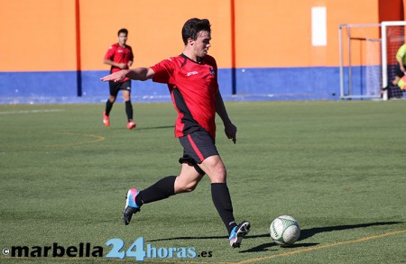 El San Pedro B cae en el duelo de filiales ante Juv. Torremolinos (2-1)