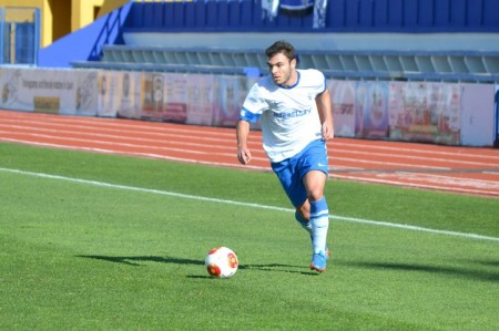 Borja Arambarri se estrena en el CD Ronda de los marbellíes