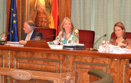 La alcaldesa de Marbella deja claro que no evitará que Benahavís se lleve 170.000 metros cuadrados