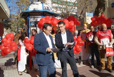 Bernal destaca el pequeño comercio como motor de empleo en Marbella