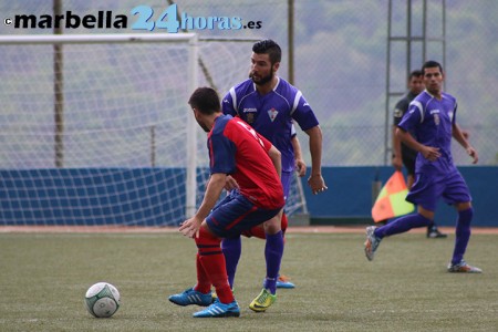 El líder Estepona solo puede ganar por la mínima al Ojén (1-0)