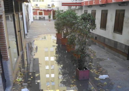IU critica la mala ejecución de las obras de la Plaza de la Libertad
