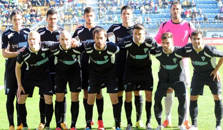 La derrota en Cádiz deja al Marbella a dos puntos del descenso