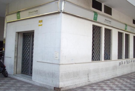 PSOE e IU exigen a la alcaldesa medidas para frenar el desempleo