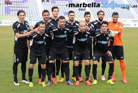 El Marbella FC consigue mantener el descenso a cuatro puntos