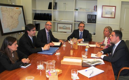 Muñoz y Bendodo explican a Fomento la importancia del tren litoral