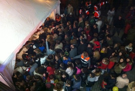 Inaugurar el bulevar costó 7.000 euros en bizcochos y chocolate
