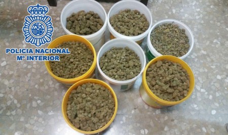 Dos detenidos en Marbella con siete kilos de cogollos de marihuana