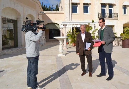 Miguel Díaz pide debates entre los candidatos al 24-M en RTV Marbella
