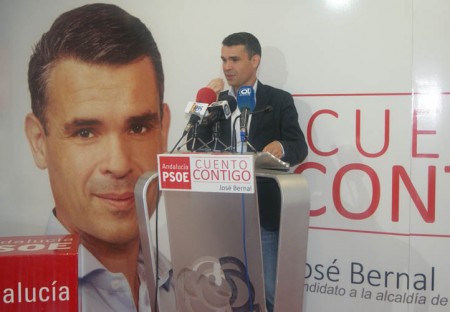 Bernal publica su declaración de la renta y exige a la alcaldesa la suya