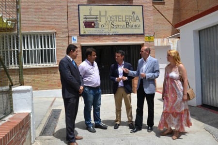 Bernal impulsará una escuela de hostelería municipal en Marbella
