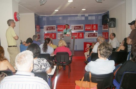 Bernal pide a su militancia respeto para la decisión que tome OSP
