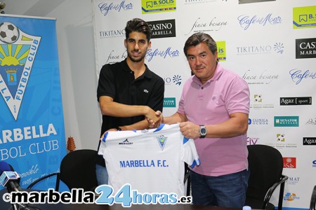El Marbella FC hace oficial el fichaje del central Álex Portillo