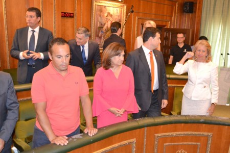 El grupo del PP tendrá 10.000 euros al mes y sueldo para su portavoz