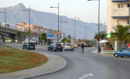 Fallece una mujer atropellada por un coche en San Pedro Alcántara