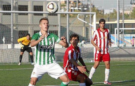 El San Pedro ficha al delantero Adrián Wojcik, del CD Cabecense