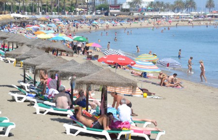 Marbella supera los 34 grados en plena ola de calor en España