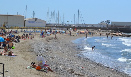 Rescatan a un hombre con signos de ahogamiento en La Bajadilla