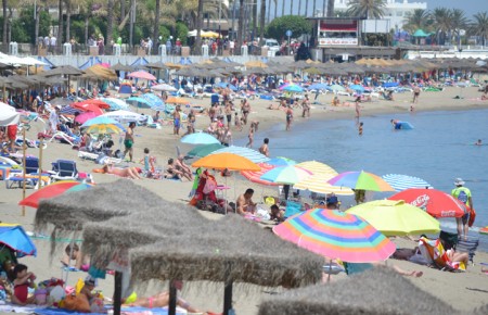 El calor aprieta con toda la provincia de Málaga en alerta amarilla