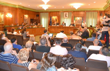 Todos los grupos podrán llevar sus propuestas al pleno sin vetos previos