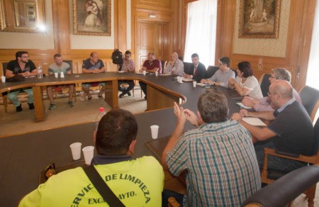 El tripartito quiere que la integración de los Oales comience el 1 de enero