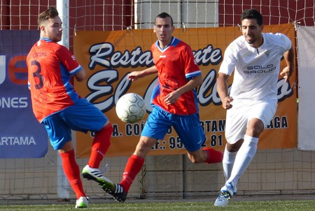 El Atlético Marbella encaja su segunda derrota (3-1) en Cártama