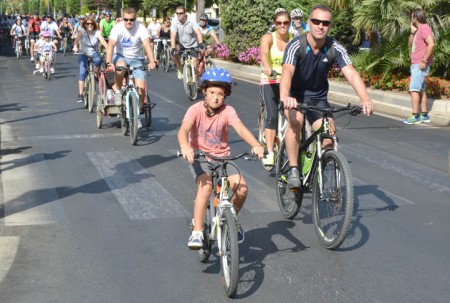 Ayuntamiento y Junta coordinan la puesta en marcha del carril bici