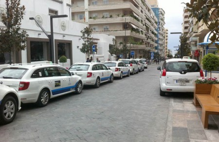 Apoyo unánime en Marbella al sector del taxi contra la liberalización