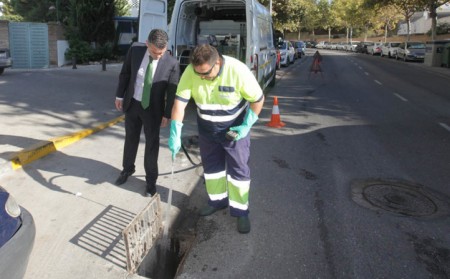 Arranca la limpieza del alcantarillado para evitar inundaciones en Marbella