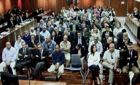 Rebajan la condena por el Malaya a cinco exconcejales tras un error