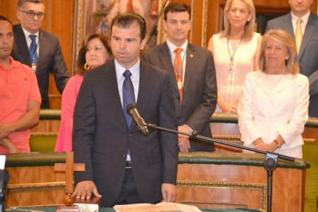 OSP pide la dimisión de Diego López y que devuelva los 14.600 euros