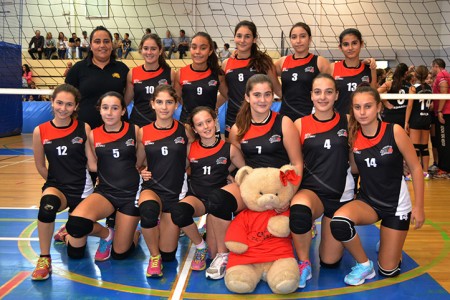 Victorias del infantil 2 y juvenil femeninos del Voleibol San Pedro