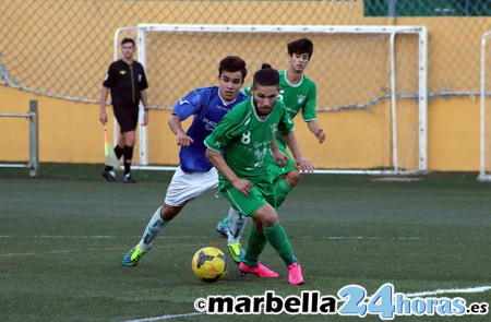 Un buen Vázquez Cultural saca un punto (2-2) en la visita al Málaga B