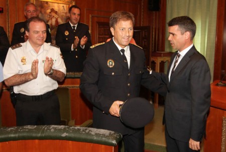 José Bernal, rotundo: 