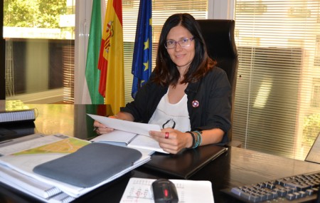 El tripartito recuerda que el PP no dio solución a las viviendas ilegales