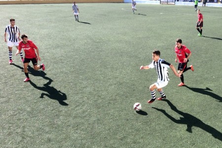 El San Pedro cae derrotado en el campo del River Melilla (2-0)