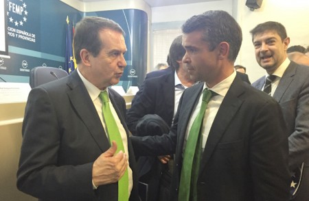 Marbella apoya la petición para que los municipios puedan invertir más