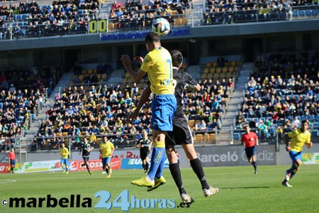 El Cádiz-Marbella, pocas caras conocidas respecto al año pasado