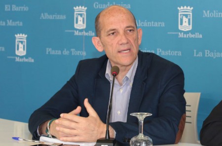 El tripartito descarta la medidas que Podemos quería importar de Madrid