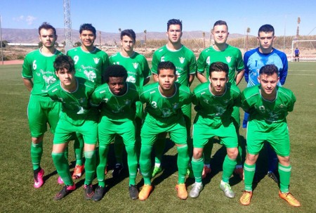 El Vázquez casi logra la machada de remontar en Almería (2-2)