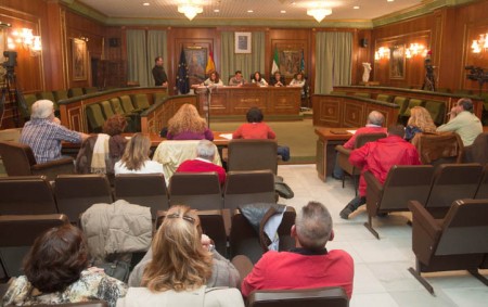 Colectivos vecinales piden mejoras en el transporte público de Marbella
