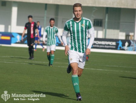 Loren sigue en forma y vuelve a marcar en el empate del Betis B