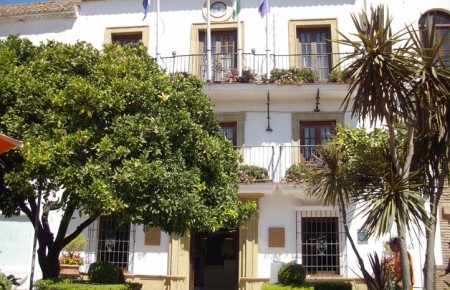 El Ayuntamiento tramita los despidos de Pedro Pérez y Rafael del Pozo