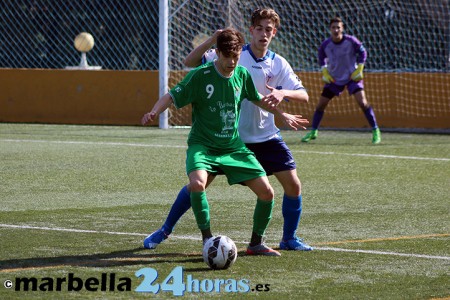 El Vázquez Cultural da la cara en el campo de Los Molinos (3-2)