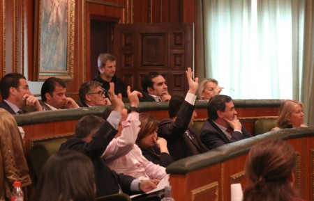 Bernal ve un delito en las multas urbanísticas que no cobró el PP