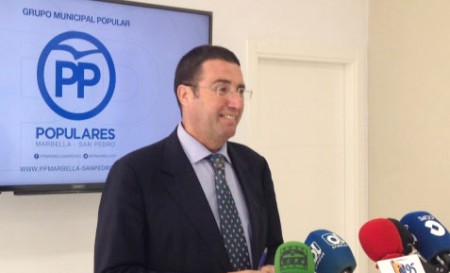 El PP engorda la factura de Fitur para volver a atacar al tripartito