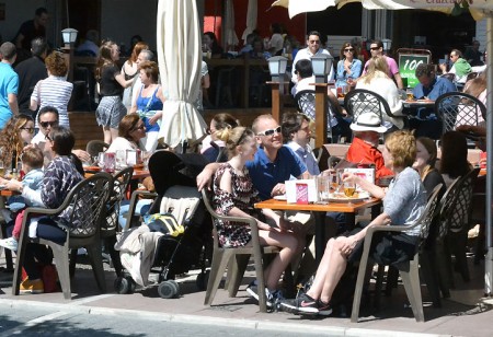 Mayo deja un descenso del paro en Marbella de 496 personas