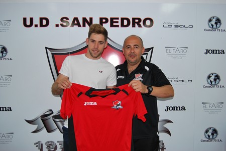 El San Pedro renueva al centrocampista Javier Anaya