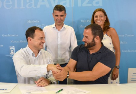 Marbella garantiza tres comidas a un centenar de niños en exclusión social